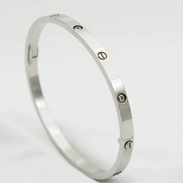 LO-VE Bracelet 4 mm 6 Diamonds - Image 2